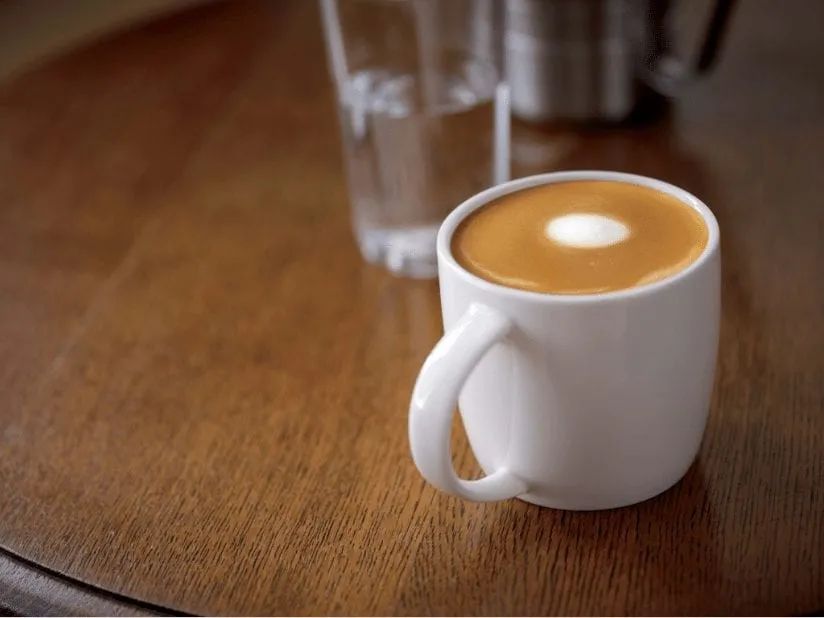 Cà phê Flat White | Flat White là gì? Thông số pha chế cà phê Flat White, tỷ lệ espresso và sữa tham khảo Cà phê Flat White | Flat White là gì? Thông số pha chế cà phê Flat White, tỷ lệ espresso và sữa tham khảo