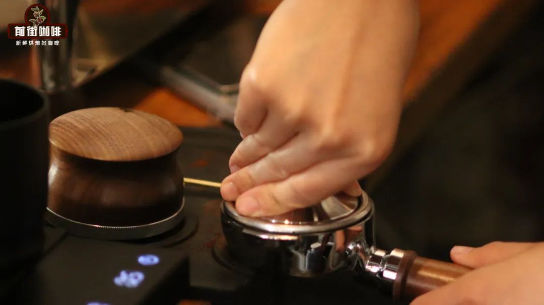 Cà phê Flat White | Flat White là gì? Thông số pha chế cà phê Flat White, tỷ lệ espresso và sữa tham khảo Cà phê Flat White | Flat White là gì? Thông số pha chế cà phê Flat White, tỷ lệ espresso và sữa tham khảo