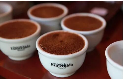 Cupping Esmeralda