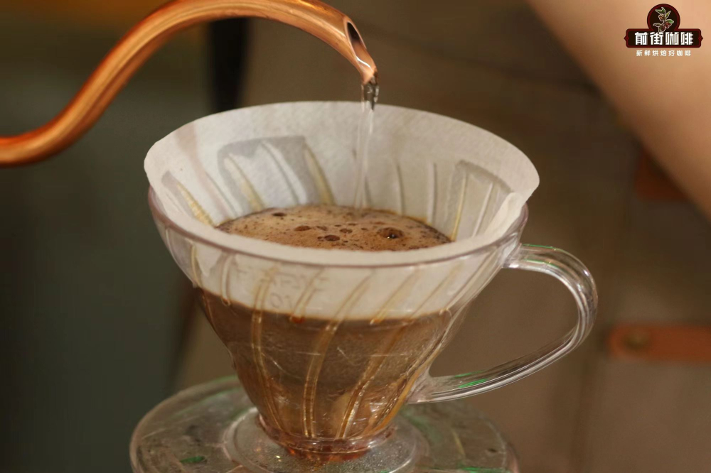 Dòng nước pour over