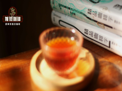 新手手衝咖啡注水技巧. 如何由中央開始平均注水 什麼咖啡豆適合練習手衝 扇形濾杯好還是錐形濾杯好