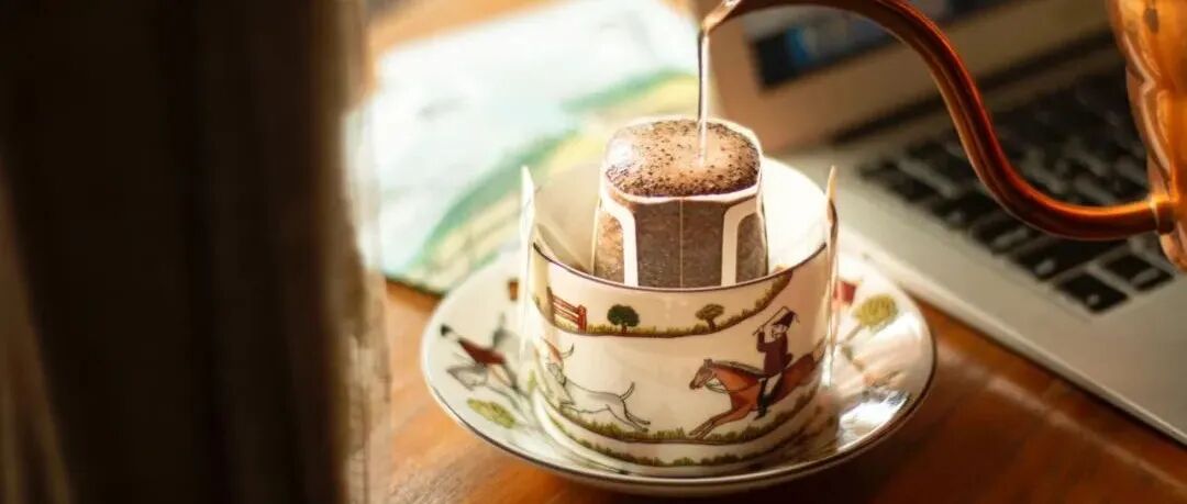 Cà phê túi lọc treo và cà phê hòa tan khác nhau như thế nào? Những cách sử dụng sai cà phê túi lọc treo!