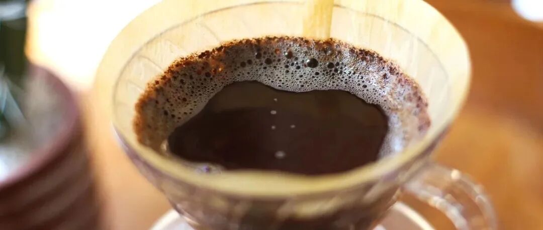 Khi pha cà phê, nước không thoát xuống được thì phải làm sao?