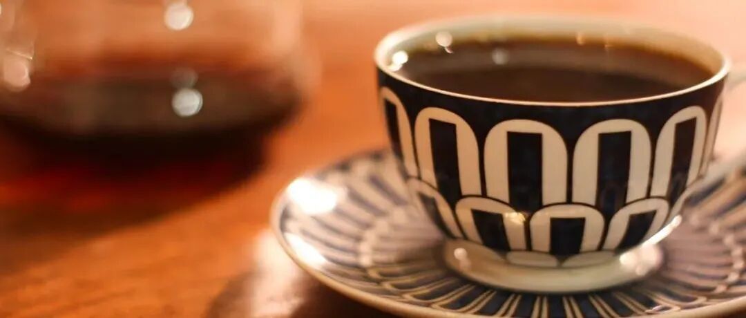 Tại sao cà phê khi uống lại không thơm như khi ngửi?