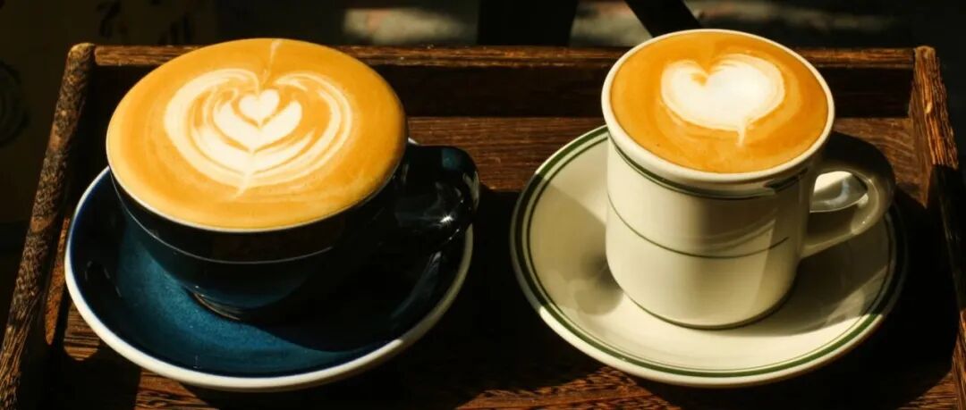 Không phải đều là cà phê sữa sao? Sự khác biệt lớn nhất giữa latte và flat white là gì?