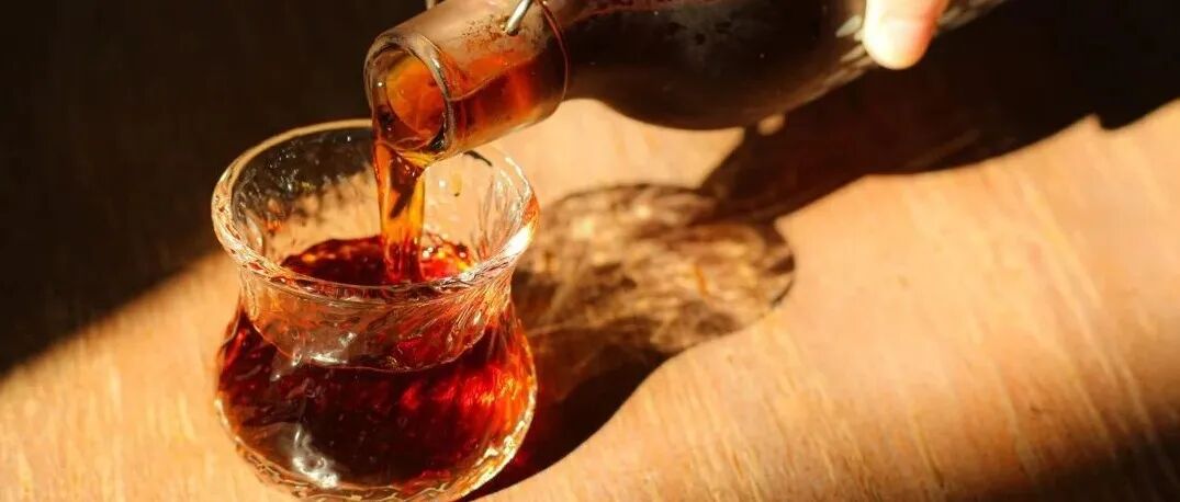 Cà phê ủ lạnh là gì? Có phải cùng một thứ với cold brew không?
