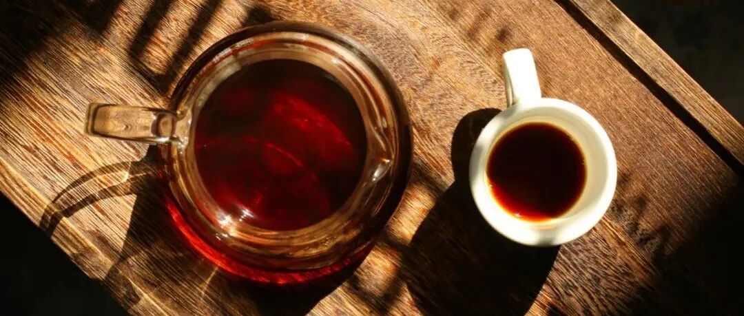 Có người nói: bỏ đi phần cà phê chiết ra trong giai đoạn ủ nở khi pha pour over sẽ ngon hơn?