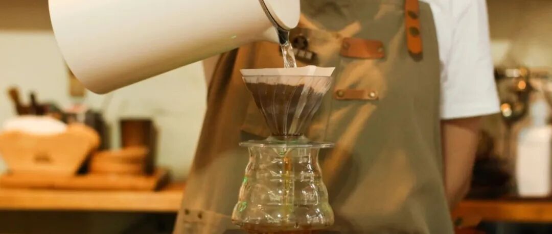 Pha cà phê, không dùng ấm pour-over có được không?