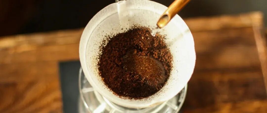 Cà phê pour-over, nên rót nước như thế nào?