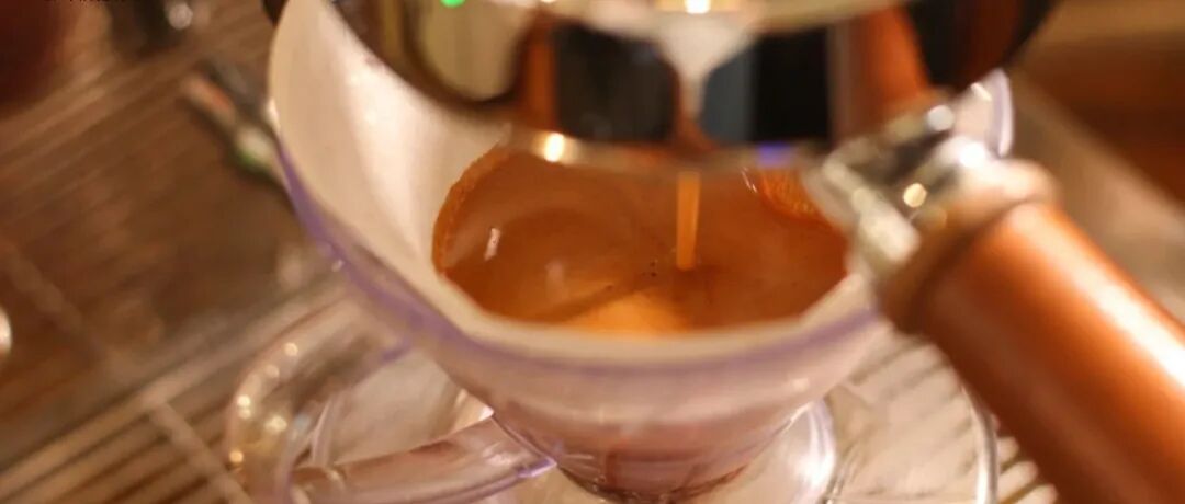 Ngoài cà phê pour-over, giấy lọc còn có thể dùng thế nào?