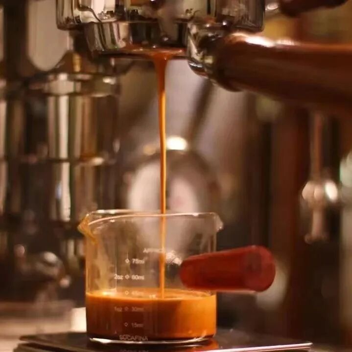 Ngâm trước ảnh hưởng đến chiết xuất cà phê như thế nào?