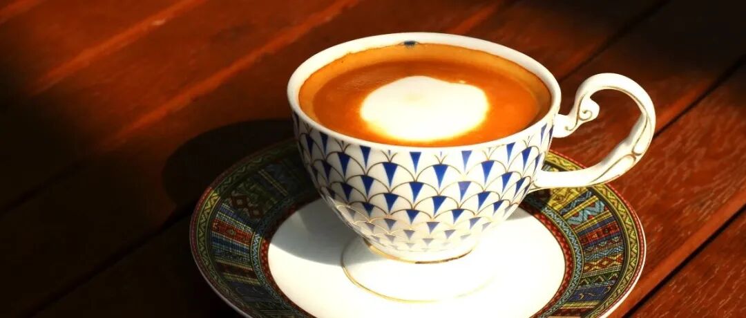 Melange, một loại cà phê lâu đời cực kỳ ít người biết đến