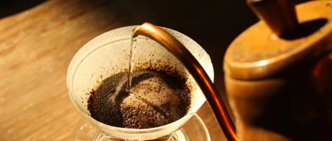Không tốn tiền oan! Chọn dụng cụ pha cà phê pour-over nhập môn như thế này!