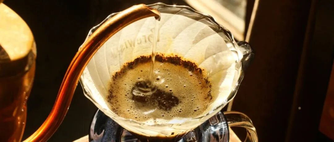 Tại sao hầu hết mọi người đều thích nhấn mạnh hạt cà phê 
