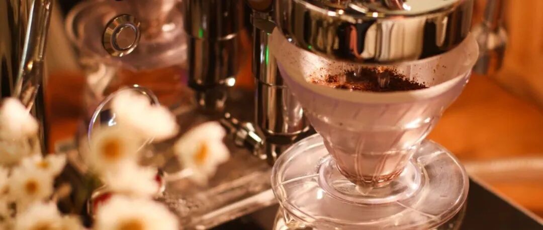 Pha bằng máy espresso cho phương pháp pour-over, liệu có khả thi không?