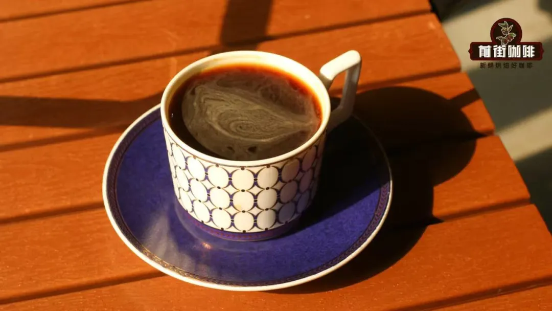 Nhiệt độ lý tưởng cho cà phê Americano｜Sự khác biệt về hương vị và cảm giác miệng giữa Americano nóng và Americano đá lớn đến mức nào? Giới thiệu cách pha chuẩn tỷ lệ bột nước và nhiệt độ nước cho Americano nóng