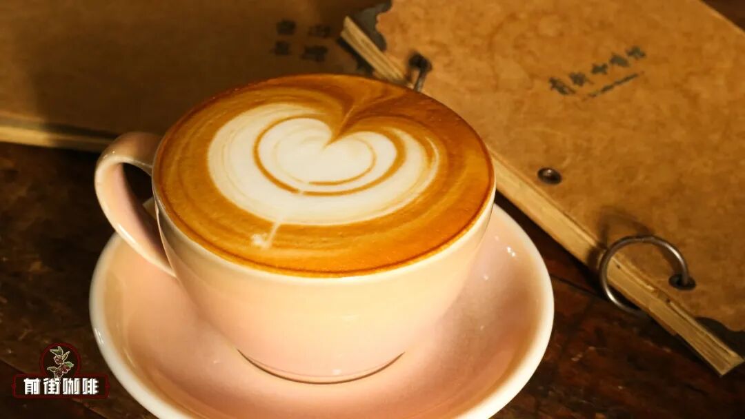 Tại sao cà phê latte lại được gọi là latte?