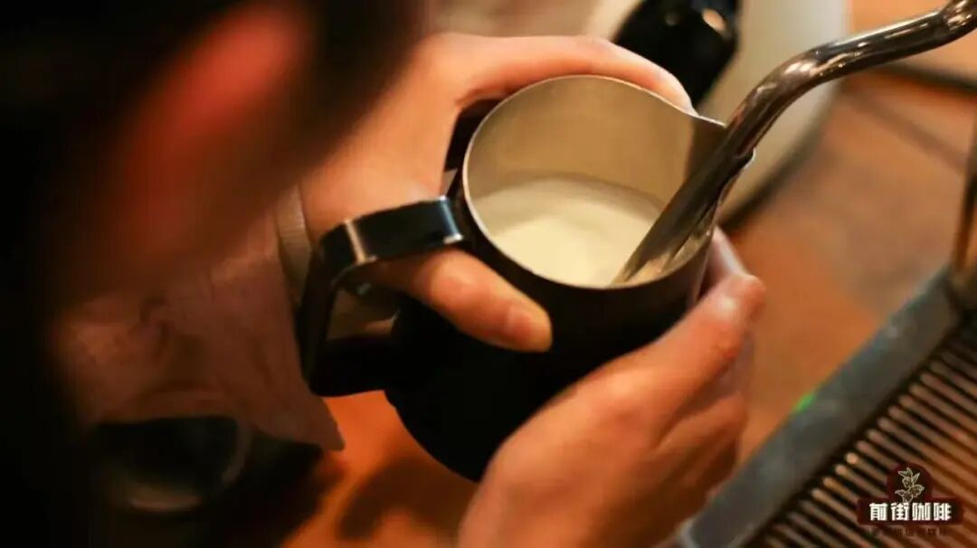 Tại sao sữa trong cà phê latte nhất định phải được đun nóng đến 65°C?