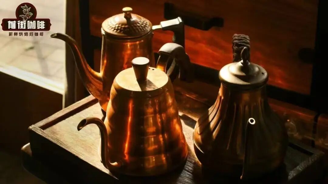 Ấm đun nước gia dụng có thể dùng để pha cà phê không?