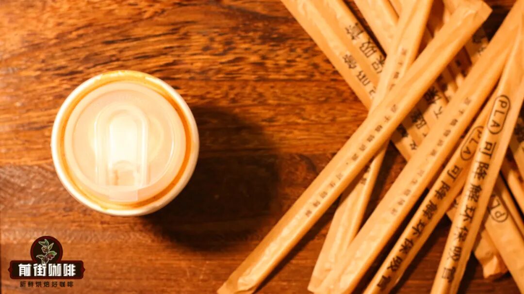 Tại sao các quán cà phê đều không kèm ống hút khi đóng gói cà phê nóng?