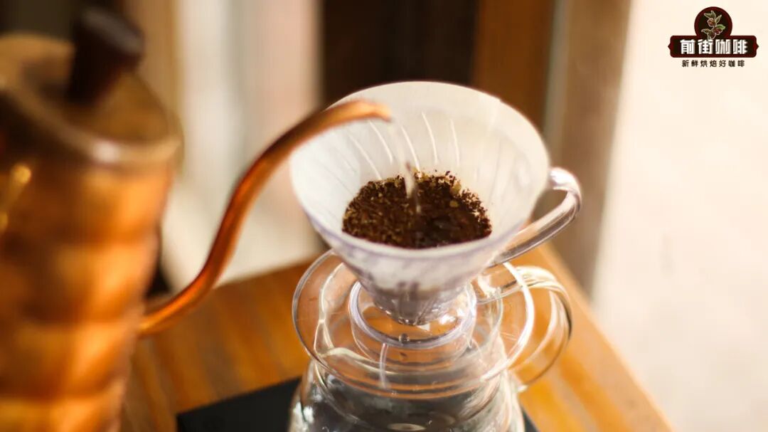 Một bài viết nắm bắt, bốn khác biệt lớn giữa các phễu lọc cà phê!